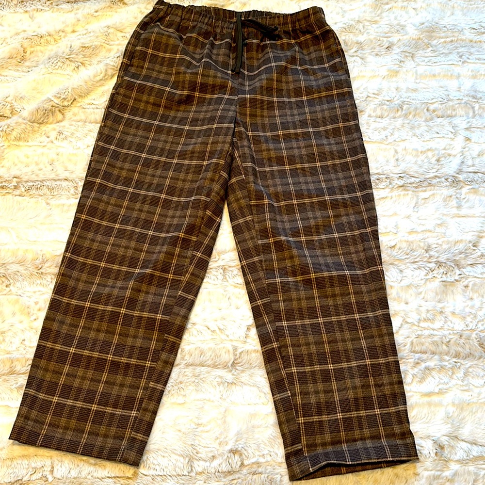 Brown plaid relaxed pants